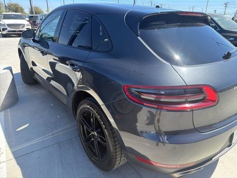 Used 2017 Porsche Macan S image 2