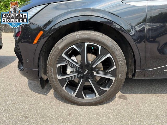 Used 2024 Lincoln Nautilus Reserve w/ Equipment Group 202A AWD/4WD image 12