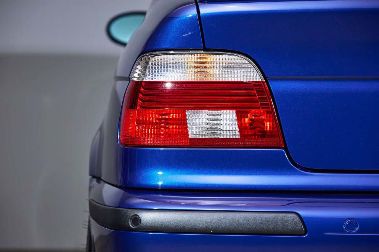 Used 2002 BMW M5 RWD image 16