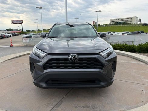 Used 2025 Toyota RAV4 XLE w/ Convenience Package FWD image 11