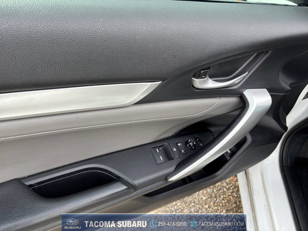 Used 2016 Honda Civic EX-L image 11