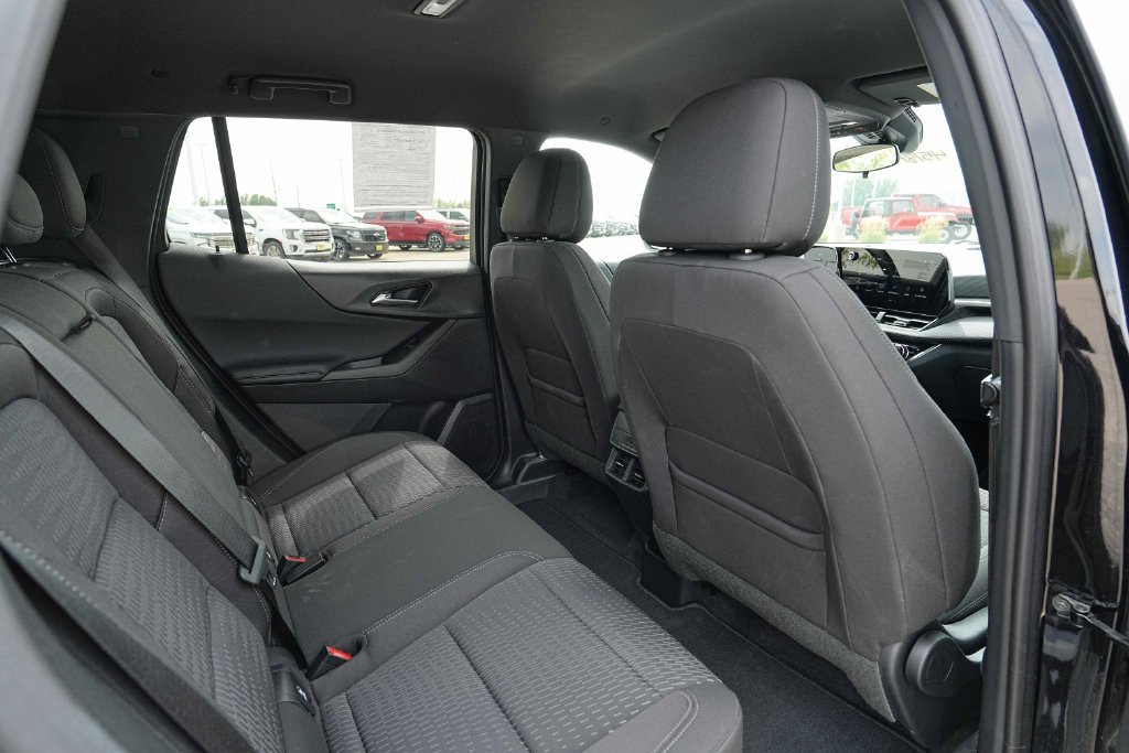 Used 2026 Chevrolet Equinox LT AWD/4WD image 26