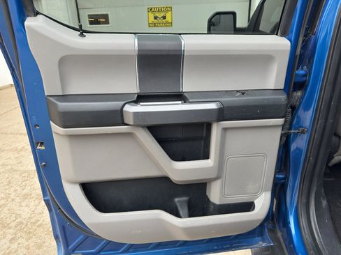 Used 2017 Ford F150 XLT w/ Equipment Group 301A Mid AWD/4WD image 16