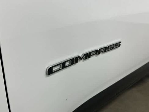 Used 2025 Jeep Compass Limited AWD/4WD image 30