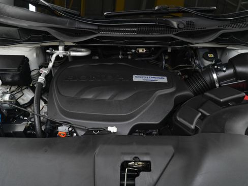 Used 2018 Honda Odyssey EX image 31