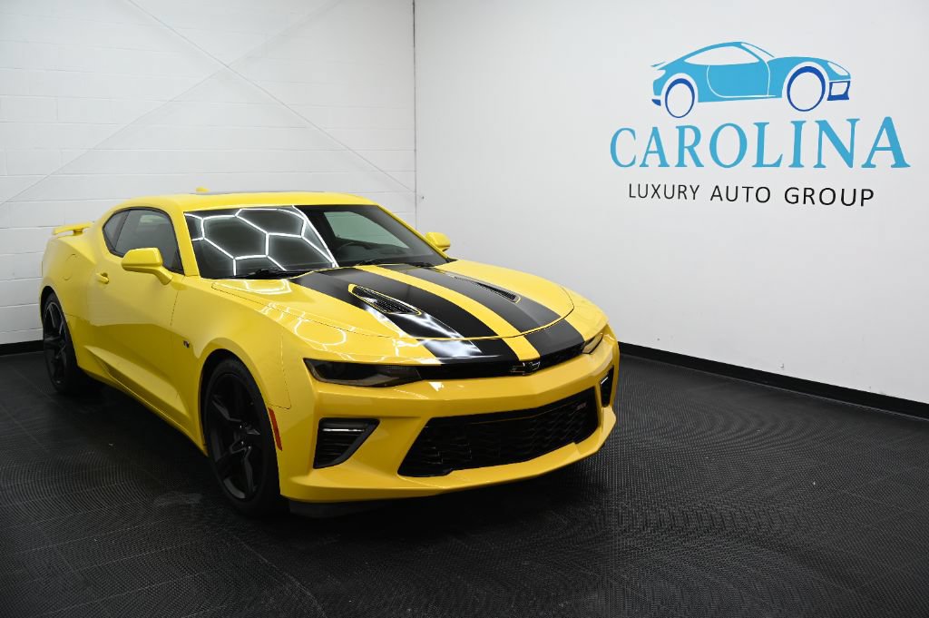 Used 2018 Chevrolet Camaro SS RWD image 1