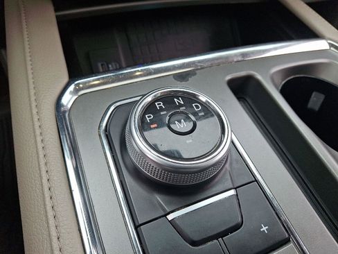 Used 2020 Ford Expedition XLT w/ Equipment Group 202A image 19