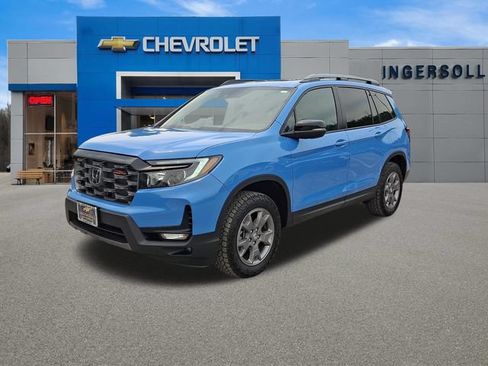 Used 2025 Honda Passport TrailSport image 35