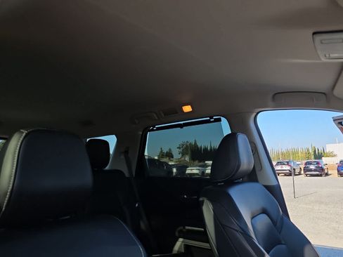 Used 2022 Nissan Pathfinder SL w/ Cargo Package FWD image 19