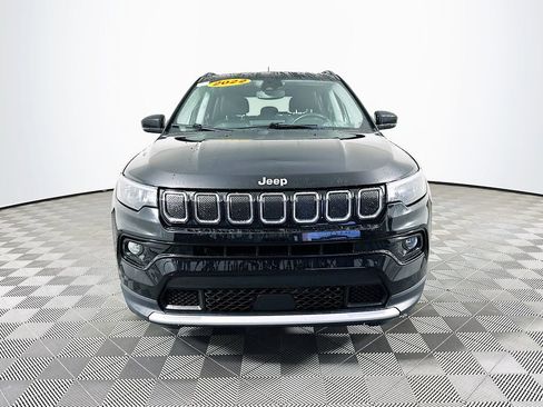 Certified 2022 Jeep Compass Limited w/ Sun and Sound Group image 4