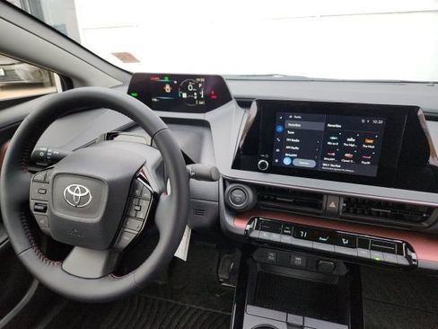 New 2026 Toyota Prius Plug-In Hybrid FWD image 21