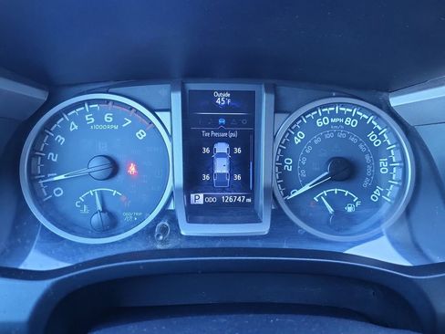 Used 2019 Toyota Tacoma SR5 RWD image 24