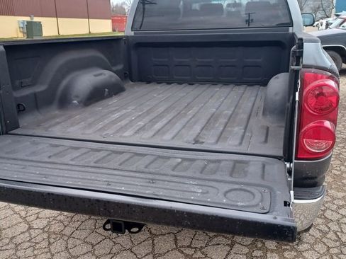 Used 2009 Dodge Ram 2500 Truck SXT image 8