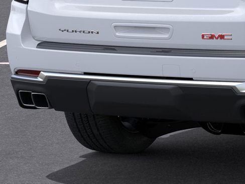 New 2026 GMC Yukon Denali w/ Sun & Power Step Package AWD/4WD image 38