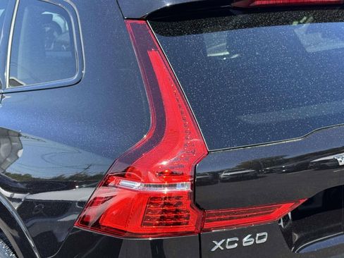 Used 2024 Volvo XC60 B5 Plus w/ Protection Package Premier AWD/4WD image 11