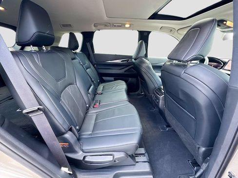 Certified 2023 INFINITI QX60 Luxe w/ Cargo Package FWD image 29