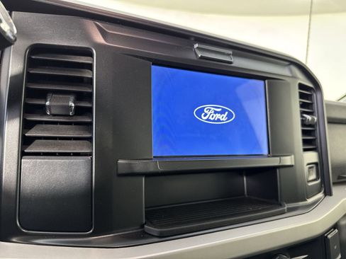 Used 2025 Ford F250 XLT image 6