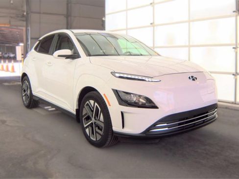 Used 2023 Hyundai Kona SE FWD image 4