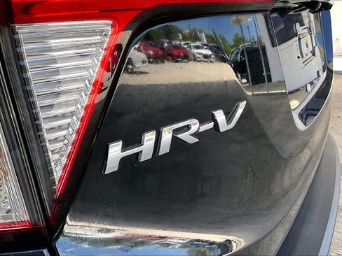 Used 2018 Honda HR-V LX image 21