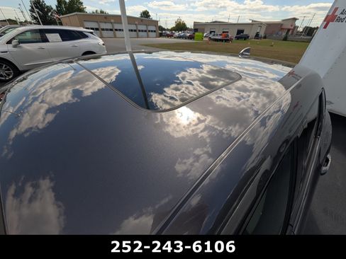 Used 2025 Honda HR-V EX-L image 10