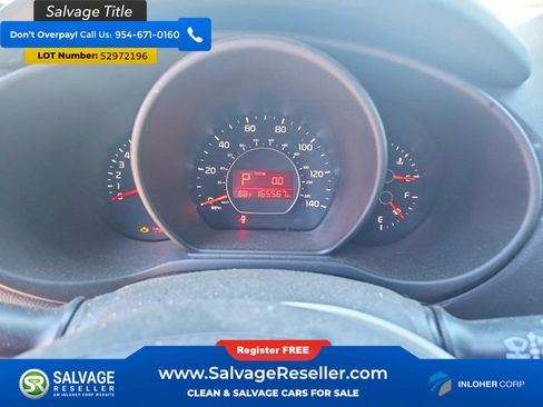 Used 2014 Kia Soul + w/ Primo Package FWD image 12
