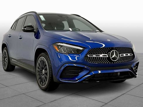 New 2025 Mercedes-Benz GLA 250 4MATIC image 2