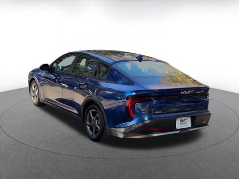 Used 2025 Kia K4 LXS image 11