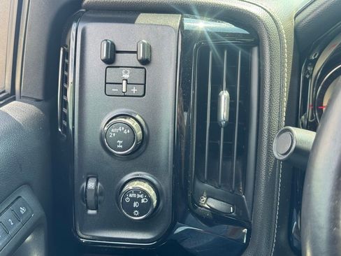 Used 2017 GMC Sierra 1500 SLT w/ SLT Premium Package AWD/4WD image 11