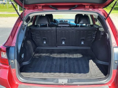 Used 2019 Subaru Outback 2.5i Limited w/ Popular Package #2 AWD/4WD image 4