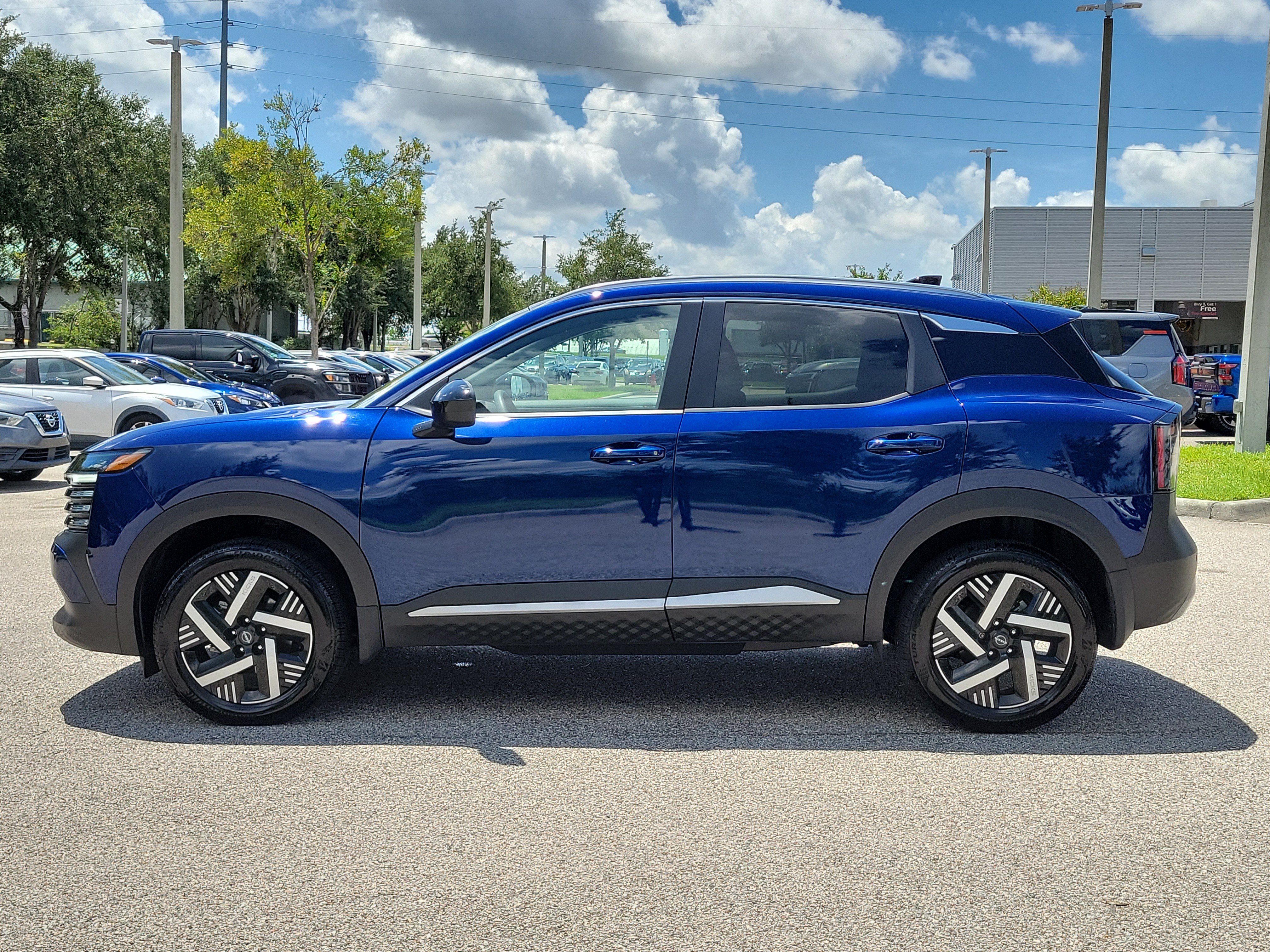 Certified 2026 Nissan Kicks SV FWD image 8
