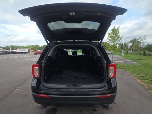 Used 2024 Ford Explorer XLT AWD/4WD image 10