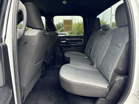 Used 2024 RAM 3500 Big Horn AWD/4WD image 17