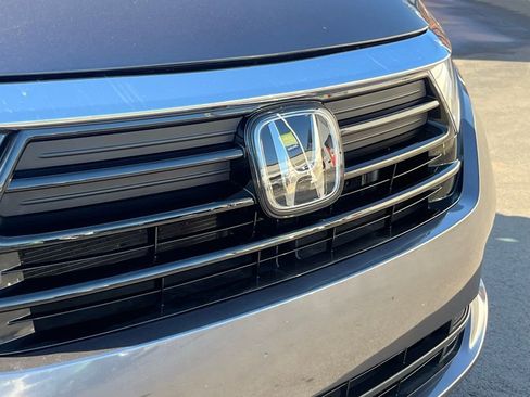 Certified 2021 Honda Odyssey Touring image 21