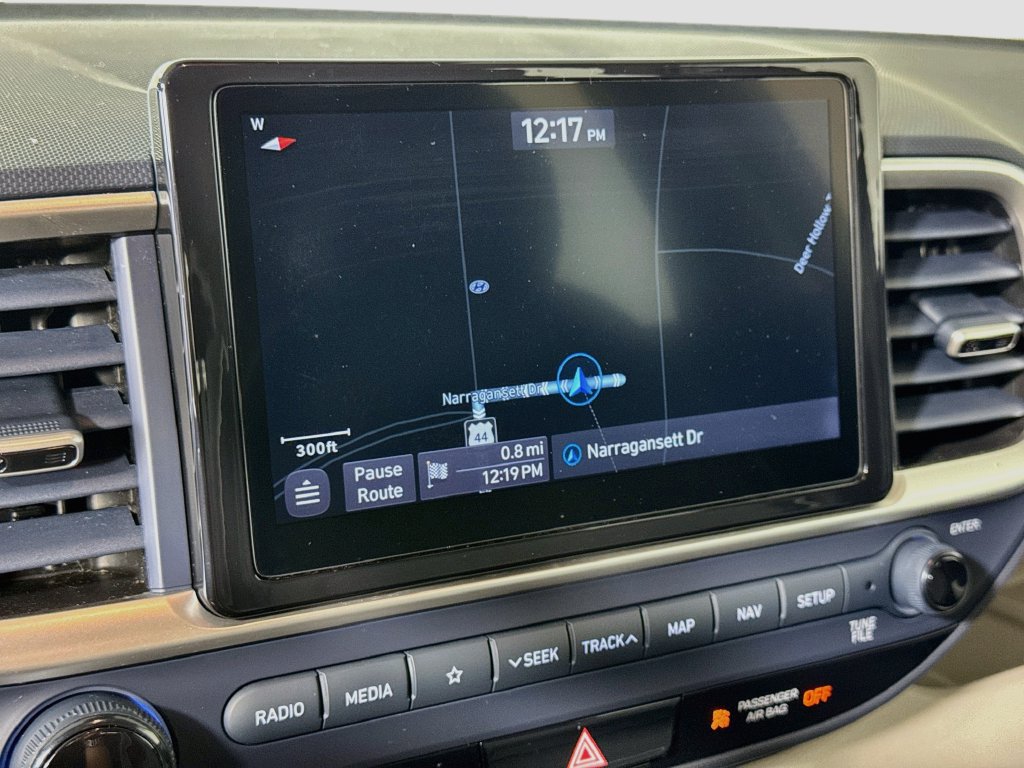 Used 2022 Hyundai Venue Limited FWD image 21