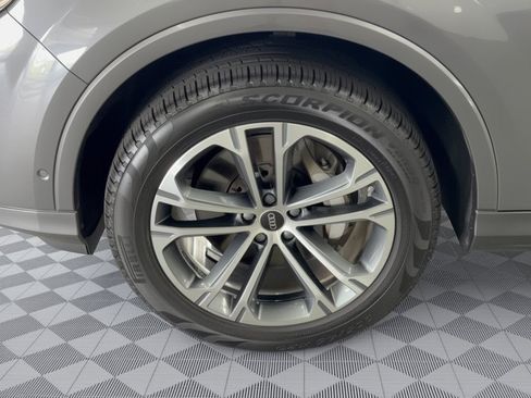 Used 2025 Audi Q7 2.0T Premium Plus w/ Premium Plus Package AWD/4WD image 13