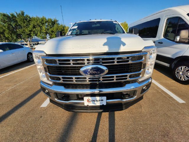 Used 2025 Ford F350 XLT w/ FX4 Off-Road Package AWD/4WD image 2
