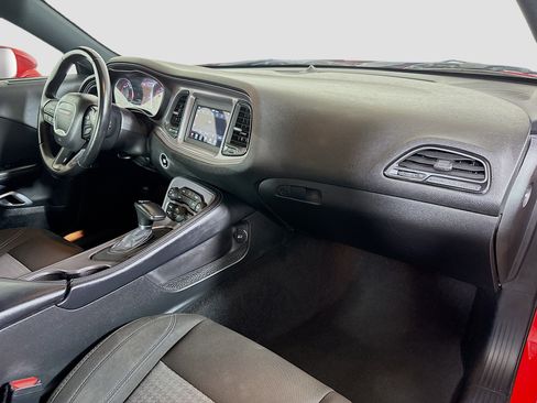 Used 2023 Dodge Challenger SXT image 28