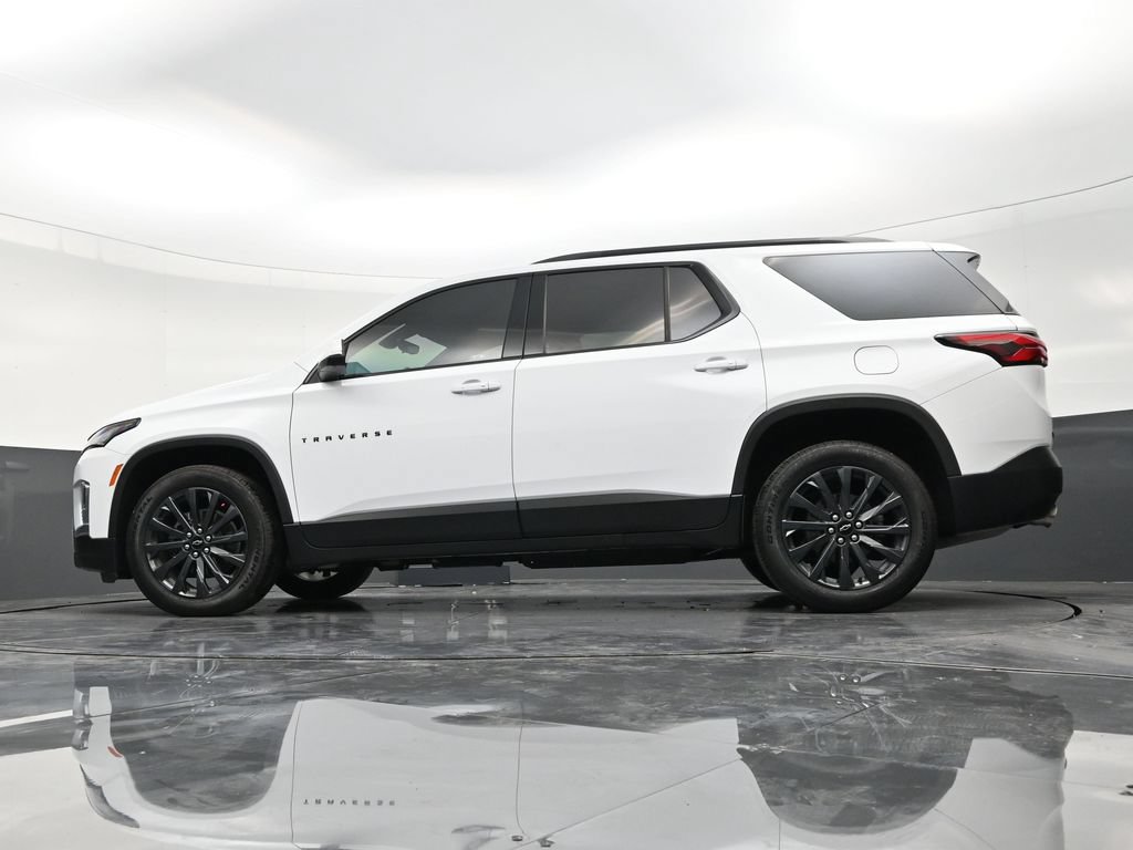 Used 2023 Chevrolet Traverse RS FWD image 20