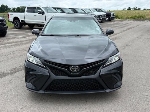 Used 2018 Toyota Camry SE w/ Convenience Package FWD image 23