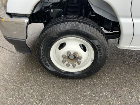 New 2025 Ford E-450 and Econoline 450 Super Duty w/ Power Equipment Group image 21