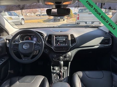 Used 2022 Jeep Cherokee Trailhawk w/ Premium Leather Package image 14
