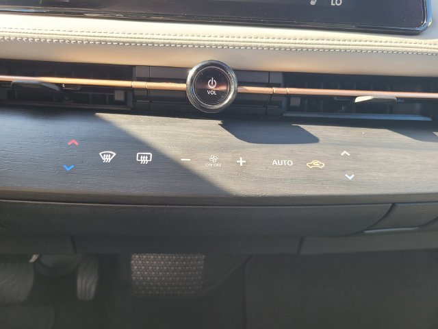 Certified 2023 Nissan Ariya FWD image 25