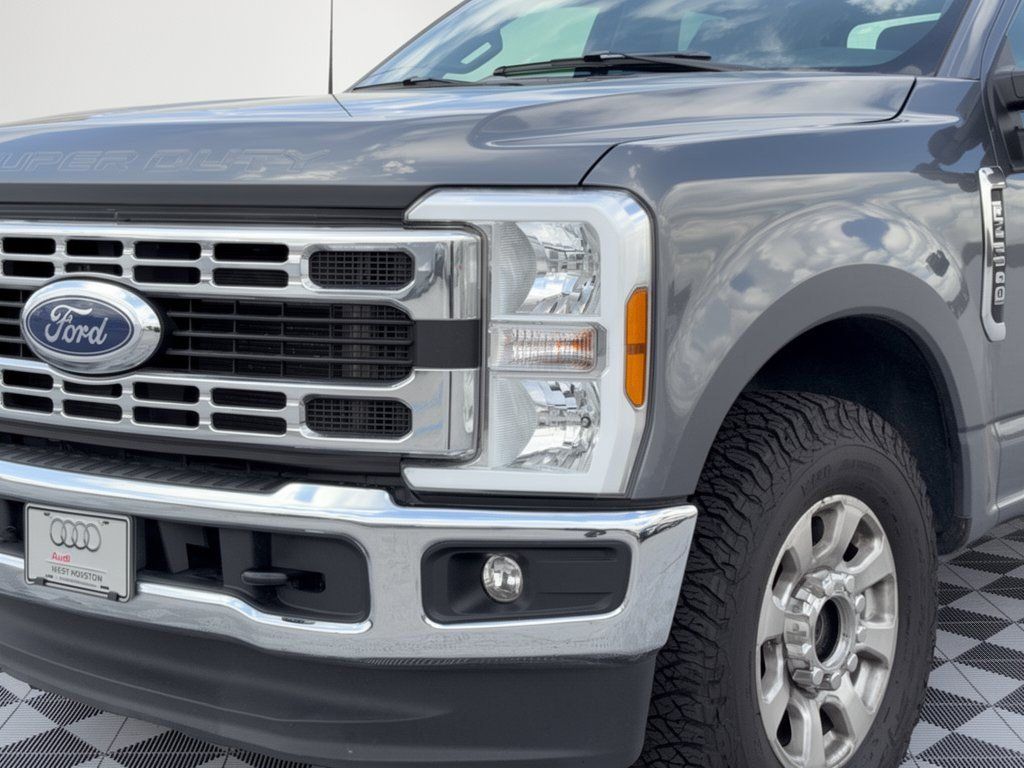 Used 2024 Ford F250 XLT w/ FX4 Off-Road Package AWD/4WD image 12