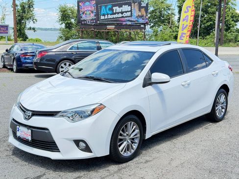 Used 2015 Toyota Corolla LE FWD image 8