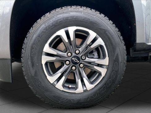 Used 2022 Chevrolet Colorado Z71 RWD image 11