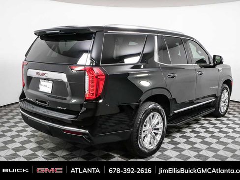 Used 2021 GMC Yukon SLT w/ SLT Premium Package image 3