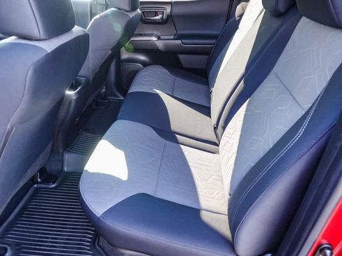 Used 2023 Toyota Tacoma TRD Off-Road image 17