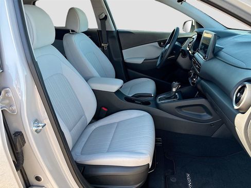 Certified 2023 Hyundai Kona SEL AWD/4WD image 26