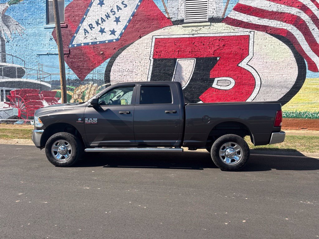 Used 2017 RAM 2500 Tradesman w/ Chrome Appearance Group AWD/4WD image 4