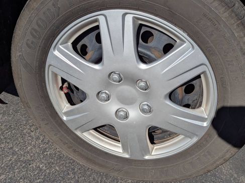 Used 2010 Toyota Corolla FWD image 7